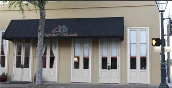 Natchez Manor-1